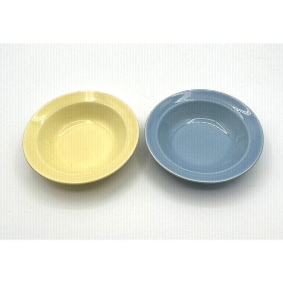Taylor Smith and Taylor LuRay Pastels Set of 2 Fruit Bowls 5 1/2" Yellow Blue - Picture 1 of 3